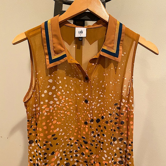 Sleeveless small cabi blouse - Picture 2 of 7